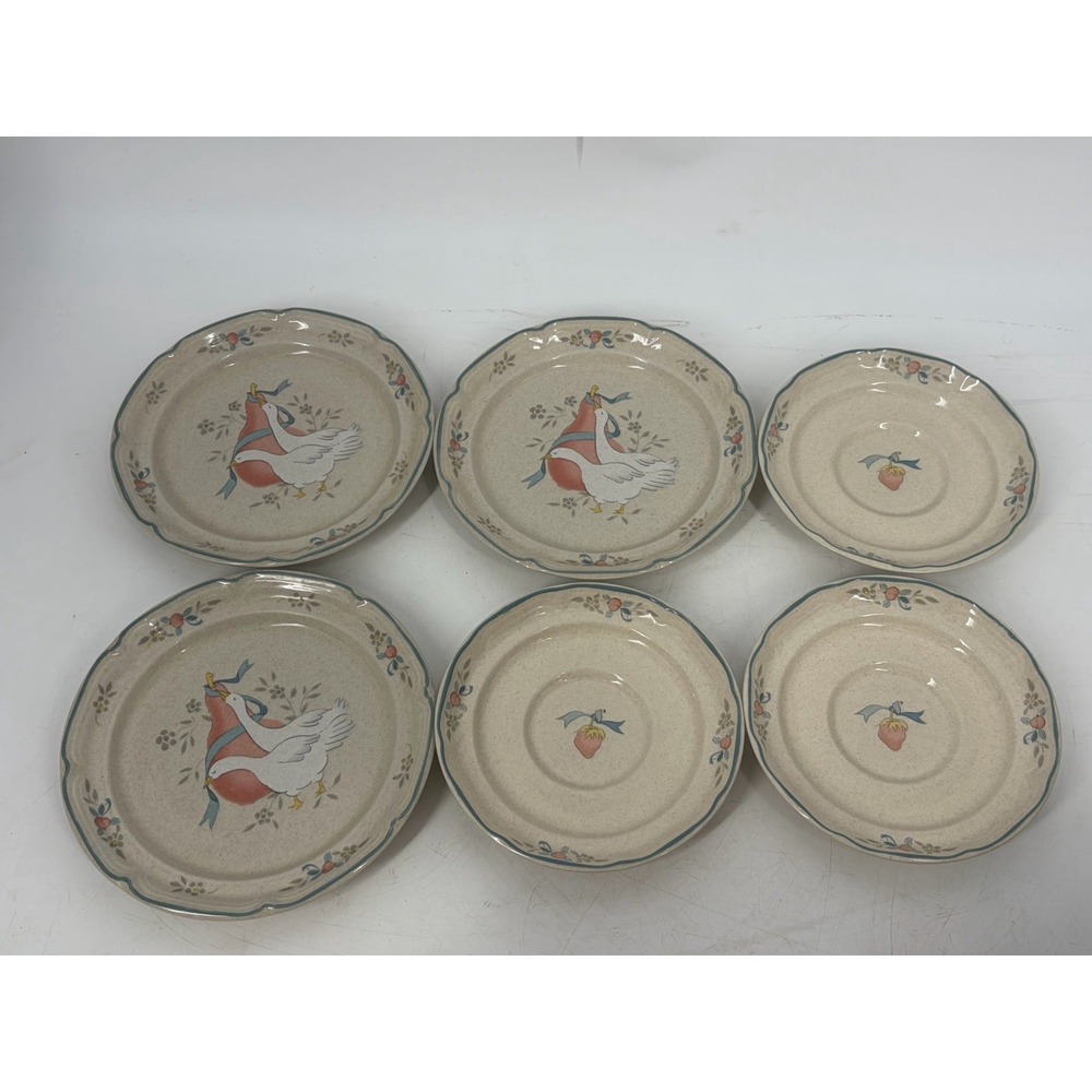 Vintage International China Marmalade Geese Strawberry Stoneware Plates Set of 6 - Picture 4 of 6